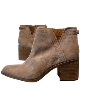 ZODIAC Women's Larsen Ankle Boot, size 11, brown suede, NWOT